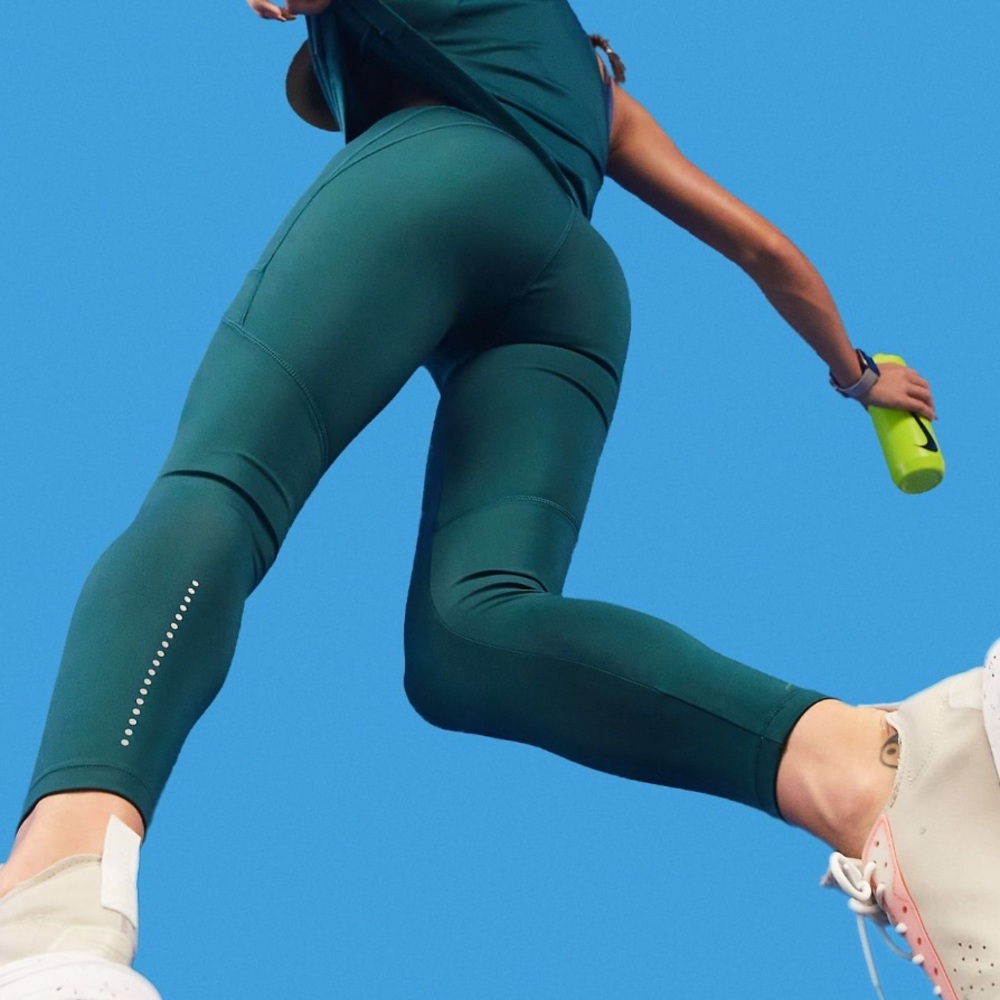 ASOS 4505 icon run tie waist legging with pocket. Size 0. Forrest green